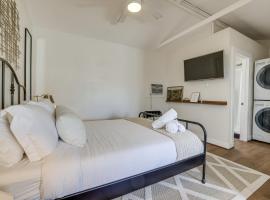 Hotel Photo: Charming Chandler Retreat with Furnished Patio!