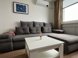 Hotel fotoğraf: Elegant Escape apartment III - free parking, easy access to City Center
