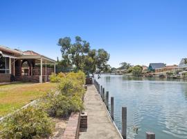 होटल की एक तस्वीर: Canal Tranquillity - Restful Water Retreat