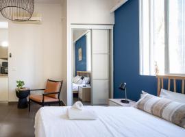 Hotel Photo: The Printhouse - Downtown Boutique Apartments by Sea N' Rent