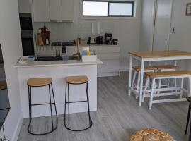 Hotel Photo: 2 bedroom apartment with Garden views in Sydney