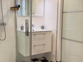 Le studio d'Agathe centre historique - Calme & Confort,位于瓦朗斯的酒店