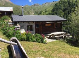 Hotel Photo: Alphütte Murmolta im sonnigen Wallis mitten in der Natur