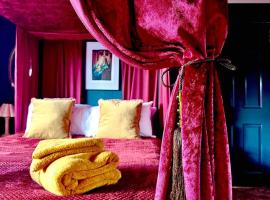 Hotel fotoğraf: The Wizards House York - discounts for long stays