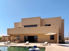 A picture of the hotel: Marrakech Luxury Villa