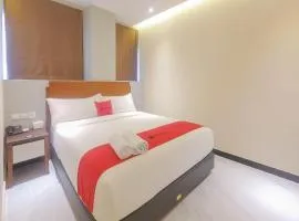 RedDoorz Plus @ UNO Jalan Merak Samarinda, hotel in Samarinda