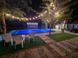 November Garden พูลวิลล่าชัยนาท, ξενοδοχείο σε Ban Bung Hak Kong Sin