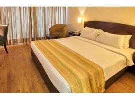 होटल की एक तस्वीर: FabHotel Prime Centurion