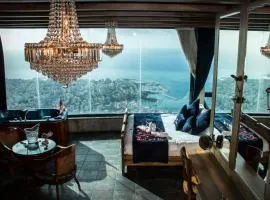 Bay Lodge Boutique Hotel, hotelli kohteessa Jounieh