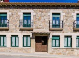 Hotel Photo: Casas Rurales TIO CLAUDIO I y II