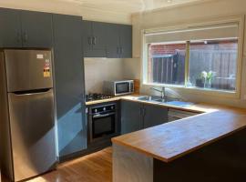 Хотел снимка: Beautiful 3BR Home by Dandenong Creek