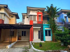 酒店照片: House in Grand Wisata Bekasi