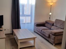 Hotel Photo: Logement centre ville wifi