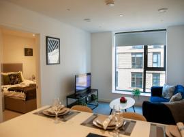 Hotel Photo: Trafford Suite Modern 1 bed with cinema room