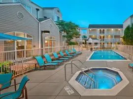 Residence Inn Boston Tewksbury/Andover, хотел в Тюксбъри