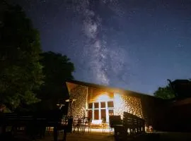 Whitetail Lodge