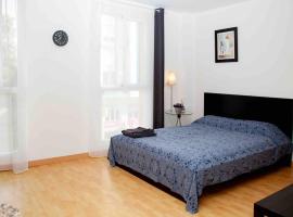 Foto do Hotel: A studio-apartment in a newly built house.WIFI