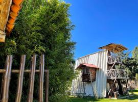 Hotel fotoğraf: Fuego - Wood Cabin Tecpan (No Wifi, Relax)