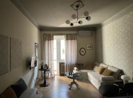 A picture of the hotel: Two bedroom apartment with private parking
