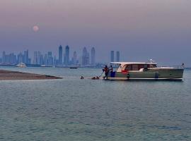 Yacht Experience - Stella Romana, hotel in Dubai