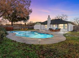 A picture of the hotel: My Golden DFW Villa & Pool