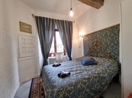 Hotelfotos: LA SEDE DELL'ARTE Monolocale Studio e Camere in Torre Medievale vicino a Duomo e Piazza Signoria