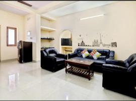 2BHK VILLA. NEAR ROCK BEACH. HOME STAY., hotel en Pondicherry