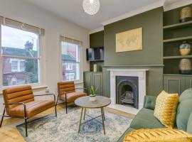 Hotel fotoğraf: Charming Clapham Apt with Roof Terrace near train