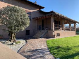 Hotel Photo: Appartamento con giardino