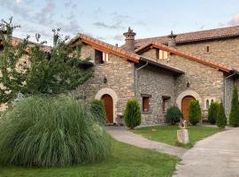 Condado de San Martín, hotel v destinaci Boltaña