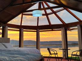 Los Uros vista Ciudad Puno, hotel v destinaci Puno