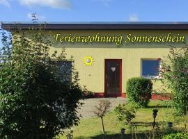 Фотографія готелю: Ferienbungalow Sonnenschein - Stralsund