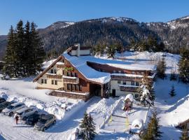 Villa Gloria Rooms & Apartments، فندق في دونوفالي