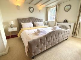 Hotel Photo: Bumblebee Cottage - Cosy Cottage in Area of Outstanding Natural Beauty