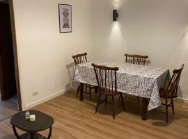 Gambaran Hotel: Departamento frente Plaza Mitre