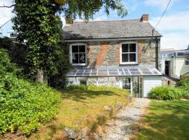 Hotel Photo: Lovely cottage with private garden