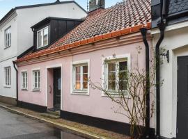 صور الفندق: Beautiful Home In Ystad With Kitchen