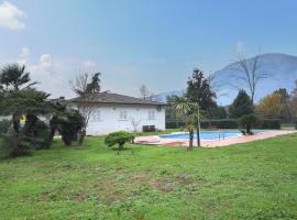 Hotel foto: Beautiful Home In Villa S, Lucia With Outdoor Swimming Pool