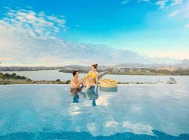 RHM Luxury Hotel And Suite, hotel in Danang