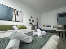 Hotel fotoğraf: AIOLOS Chania centre luxury apartment