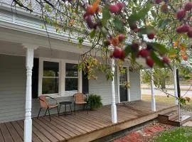 Crabapple Cottage