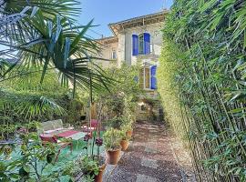 Gambaran Hotel: Très belle maison avec jardin à 10min des remparts