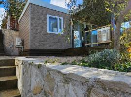 Mobilna kućica Tara, uvala Slanica, Murter, hotel in Murter