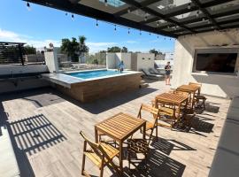 Foto di Hotel: Las Frayadas, Departamento con Rooftop y Piscina, a 7 min de la playa de Nuevo Vallarta