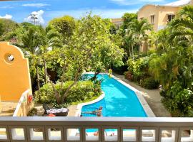 酒店照片: Apartment in the Old City with balcony and swimming pool