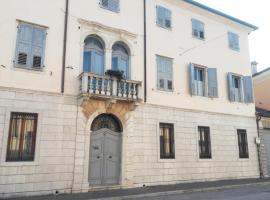 A picture of the hotel: Palazzetto Scodellari - Roof House