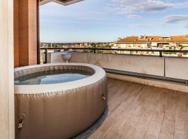 Hotel fotoğraf: Jacuzzi Panoramica a Roma, Netflix e Comfort