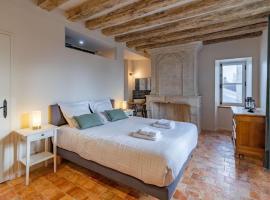 Gîte Apolize, hotel en Saint-Rémy-la-Varenne