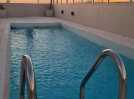 Hotel kuvat: DEPARTAMENTO CENTRICO DE LUJO CON PISCINA Y COCHERA