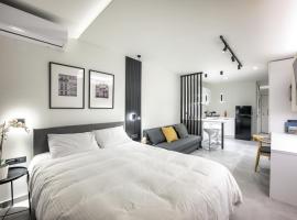 Hotel Foto: Cozyio- Ioannina City Center, Luxury Accommodation